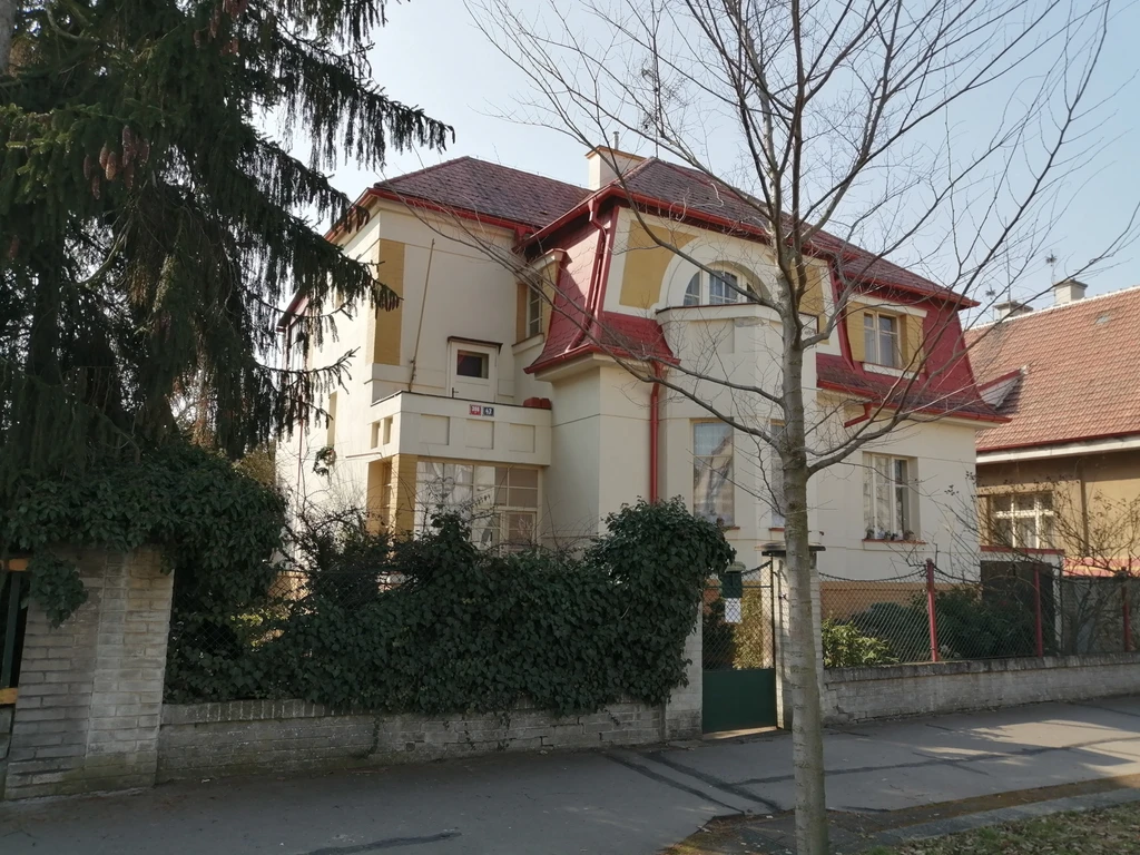 Vila Poděbrady — pohled 3